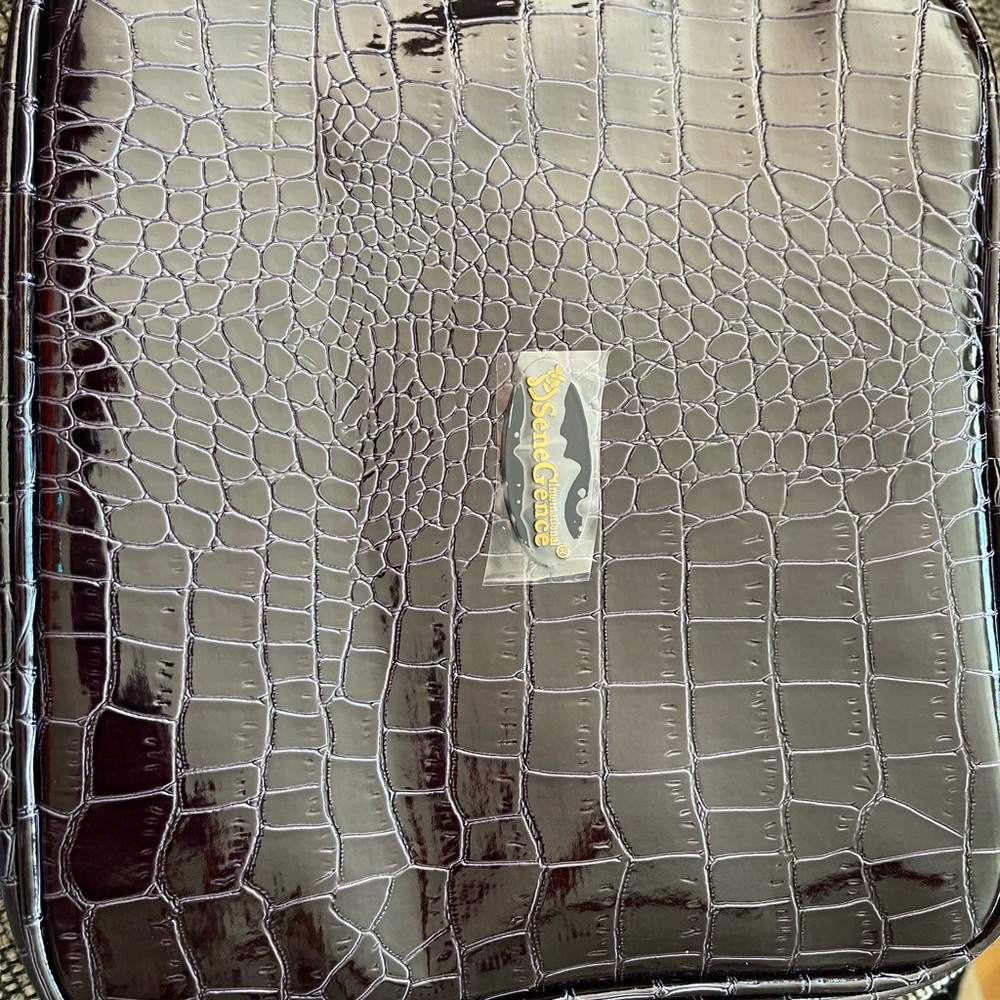 Brand New SeneGence Blue Croc Make-up Organizer with mirror